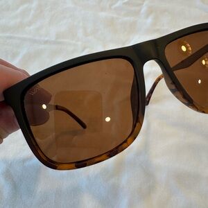 WAP Stylish Black and Brown Sunglasses